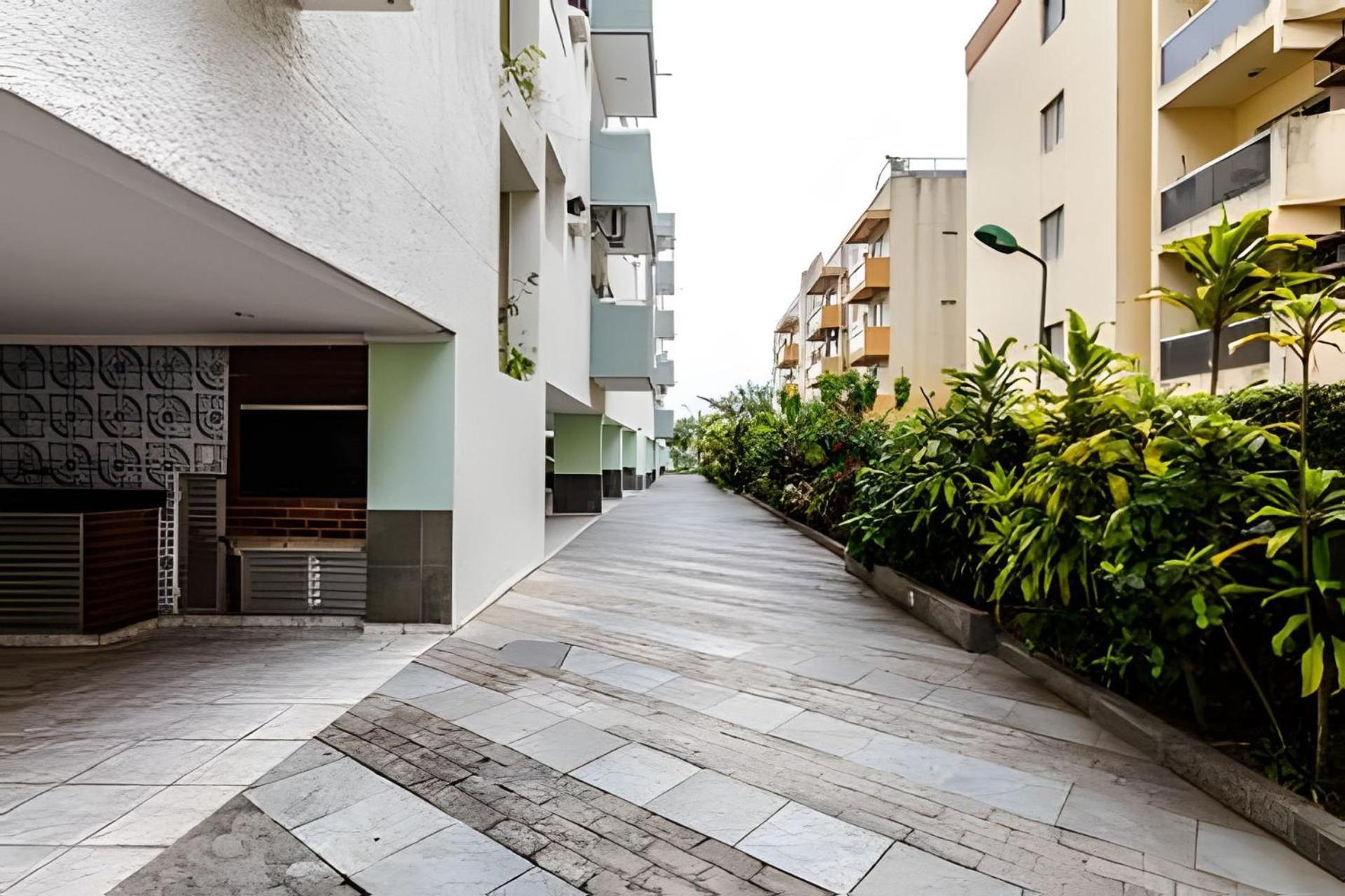 Apto Na Enseada Excelente Localizacao, 500M Da Praia, Garagem, Ar Condicionado Portaria 24 Horas Guarujá Eksteriør bilde