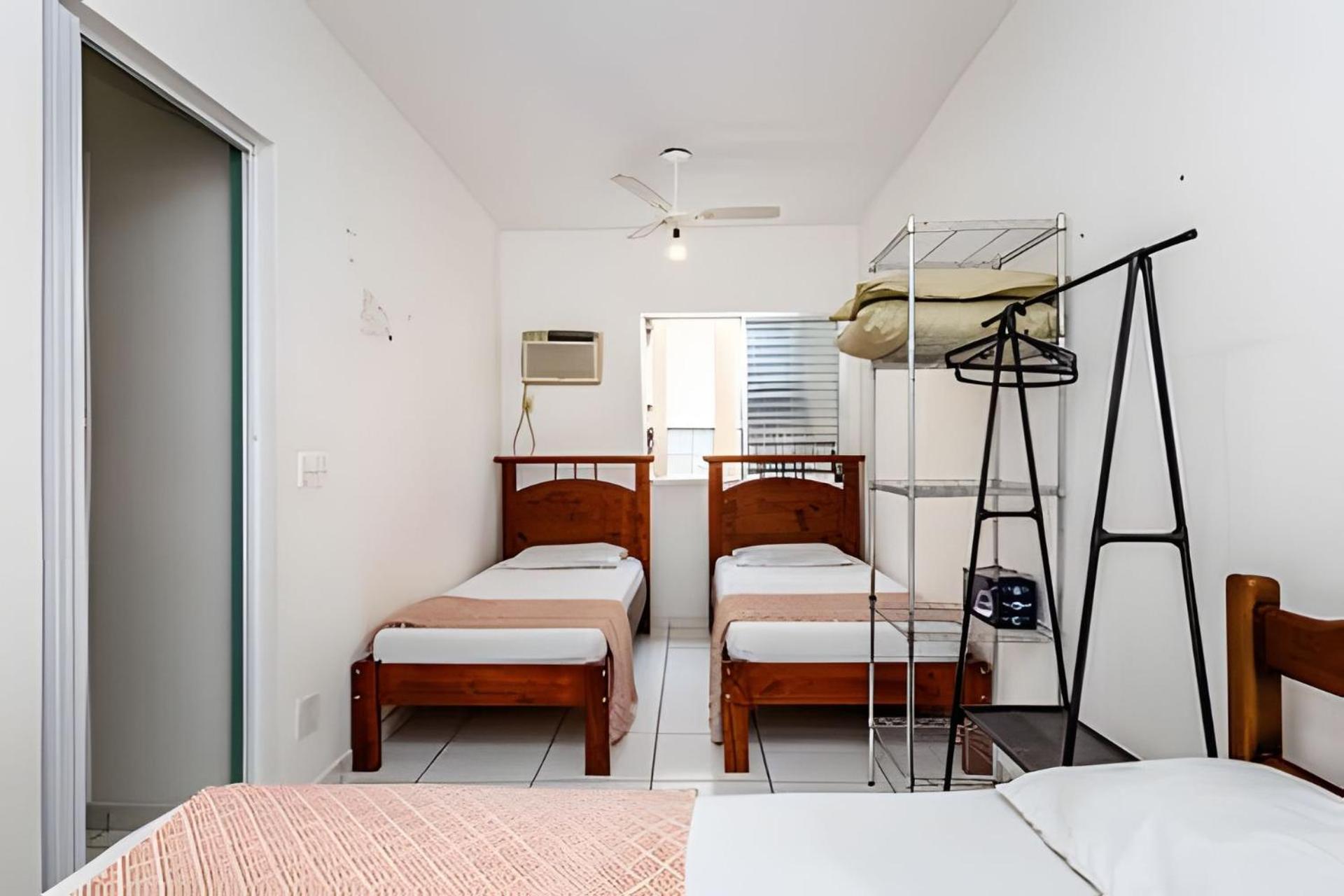 Apto Na Enseada Excelente Localizacao, 500M Da Praia, Garagem, Ar Condicionado Portaria 24 Horas Guarujá Eksteriør bilde