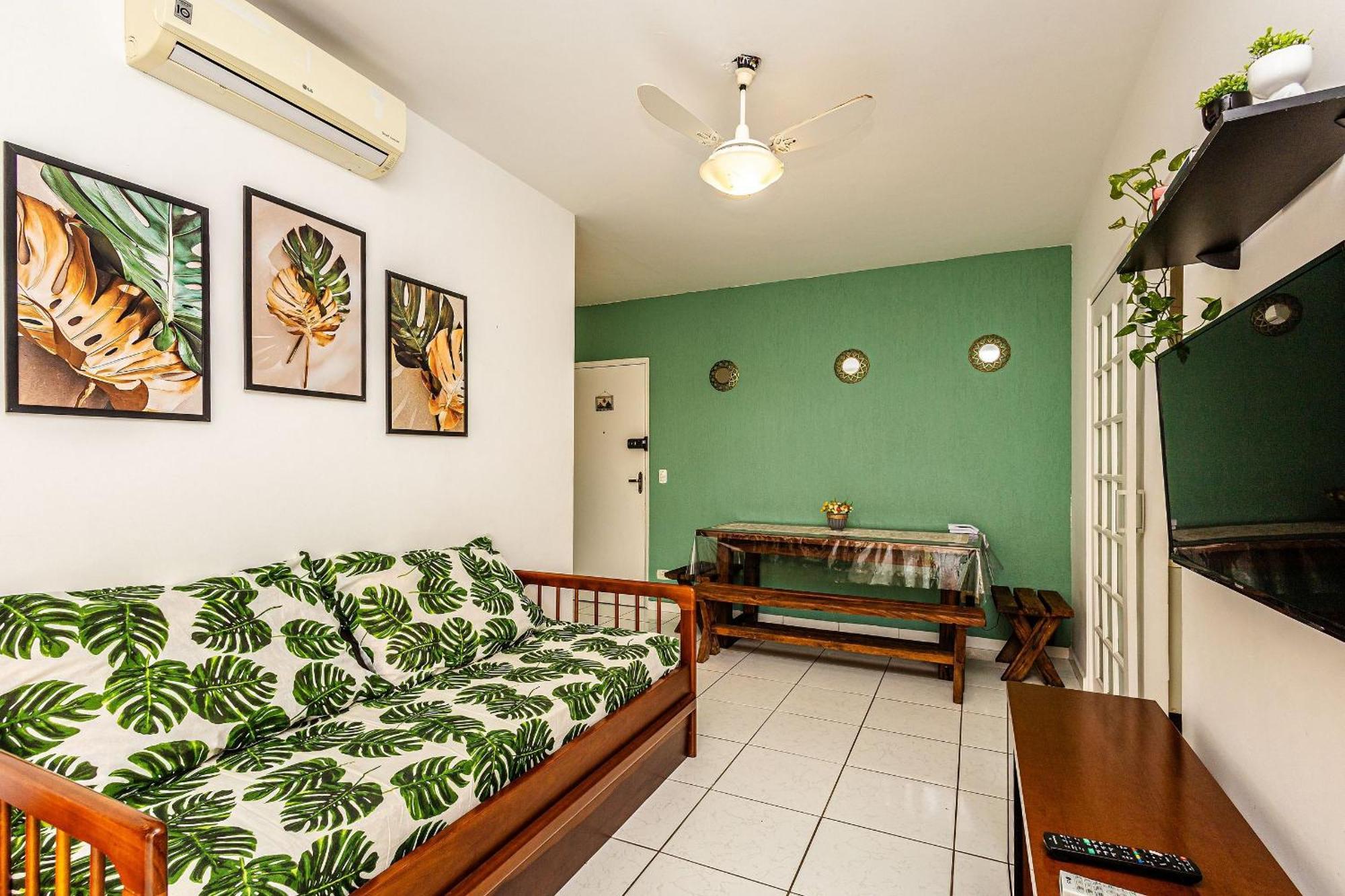 Apto Na Enseada Excelente Localizacao, 500M Da Praia, Garagem, Ar Condicionado Portaria 24 Horas Guarujá Eksteriør bilde